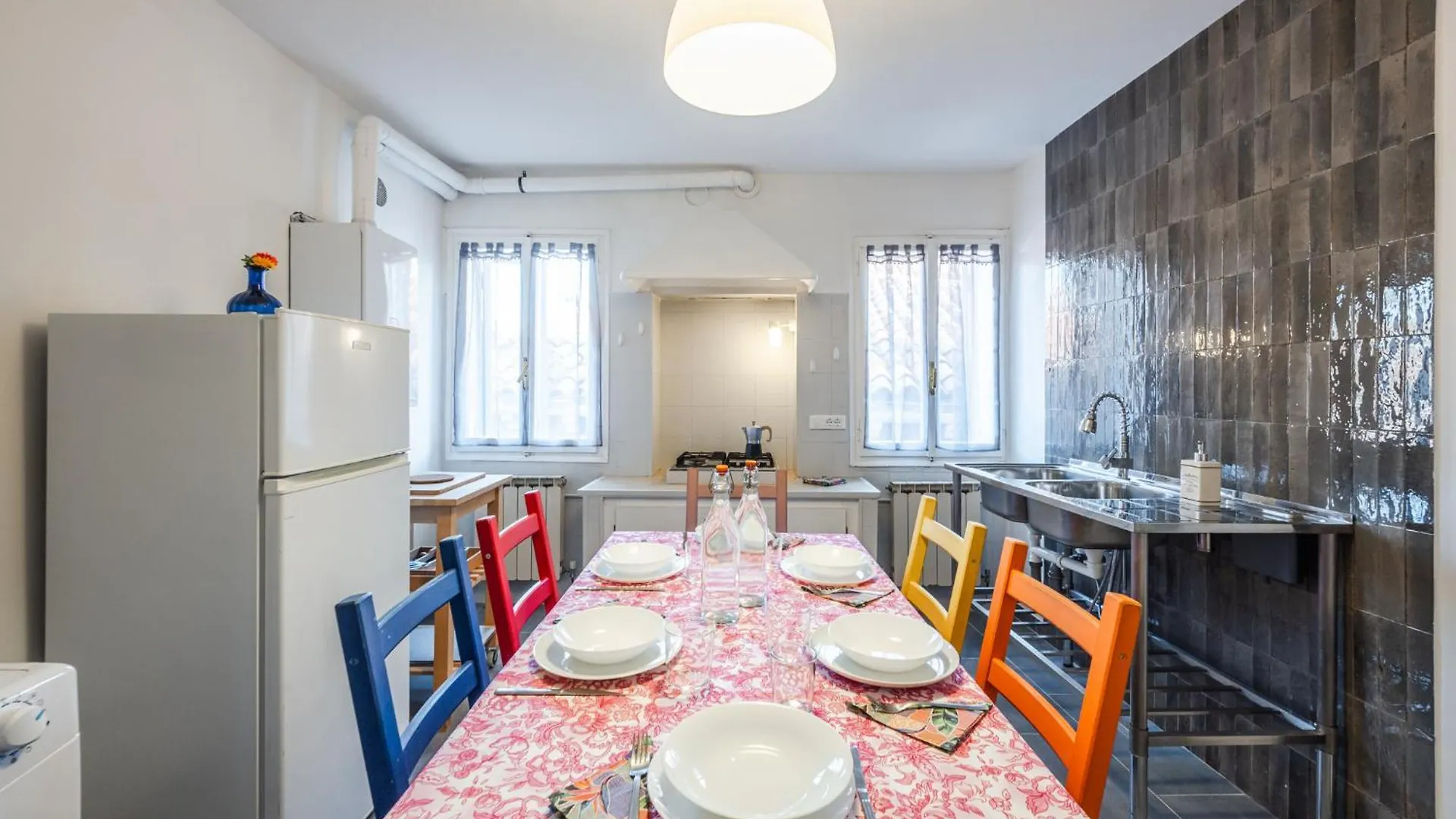 Queen Home Carlotta Venice Apartment